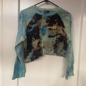 Tie dye, long sleeve cropped shirt